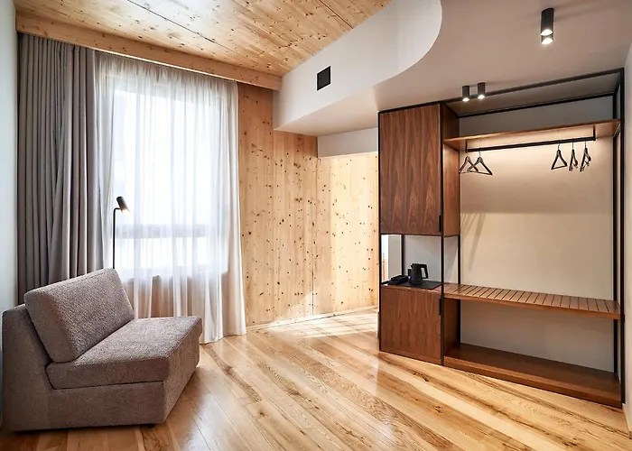 The Log Porto Hotel By Piamonte Hotels